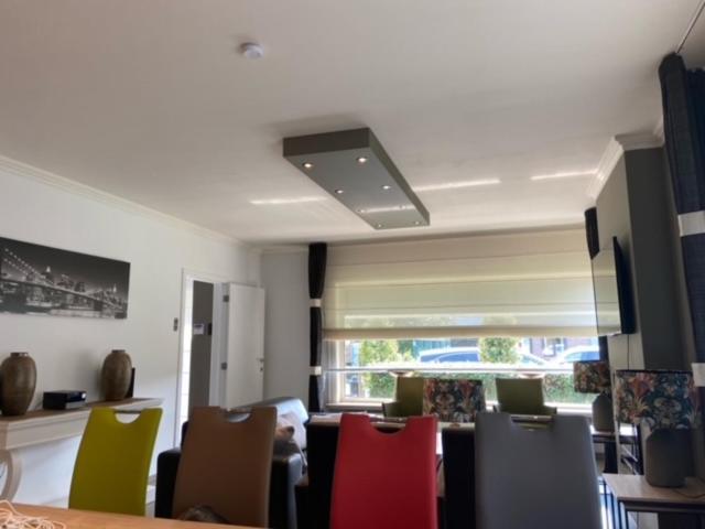 מסיק Villa Maas & Kempen מראה חיצוני תמונה