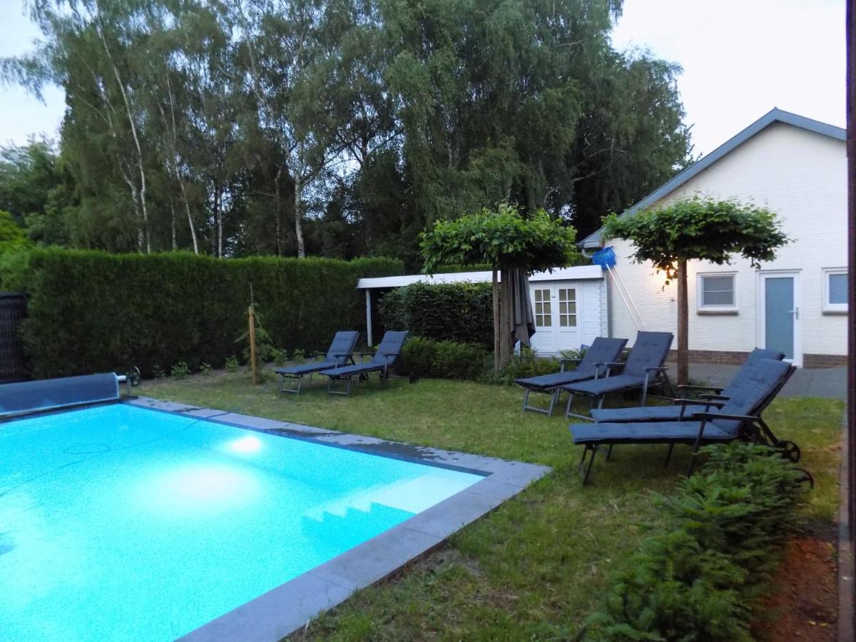 מסיק Villa Maas & Kempen מראה חיצוני תמונה