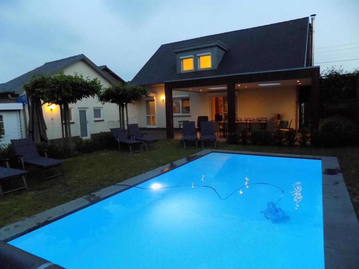 מסיק Villa Maas & Kempen מראה חיצוני תמונה