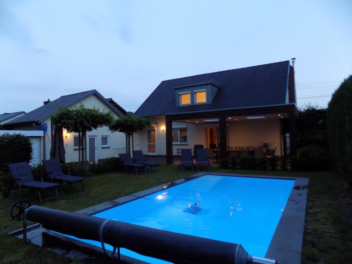 מסיק Villa Maas & Kempen מראה חיצוני תמונה