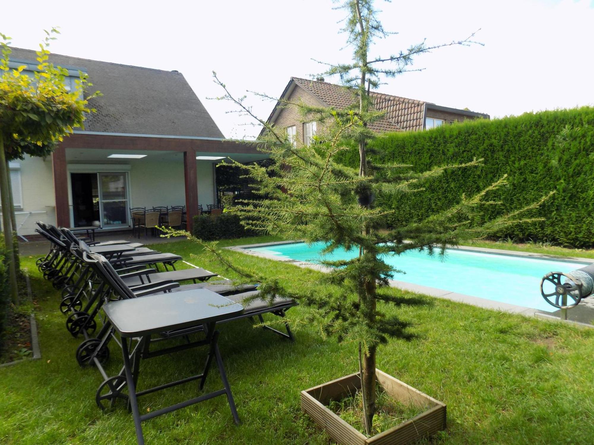 מסיק Villa Maas & Kempen מראה חיצוני תמונה